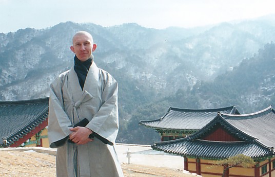 Martin Novak mnich. Mnich, świątynia i góry ( Hyon Jong Sah)